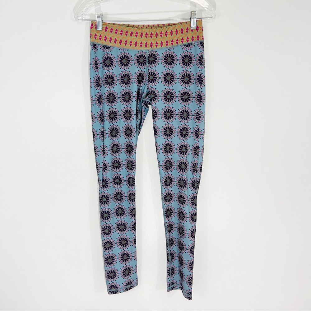 Natural Life Colorful Geometric Leggings Size Medium